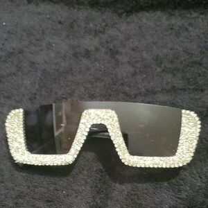 Source Unknown Glittering Sunglasses with Black Lens